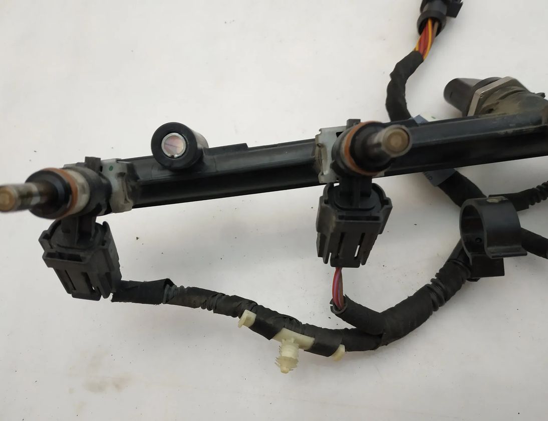 VOLKSWAGEN Variant VII TDI (2014-2024) Degvielas iesmidzināšanas komplekts 06L971627A 11030715