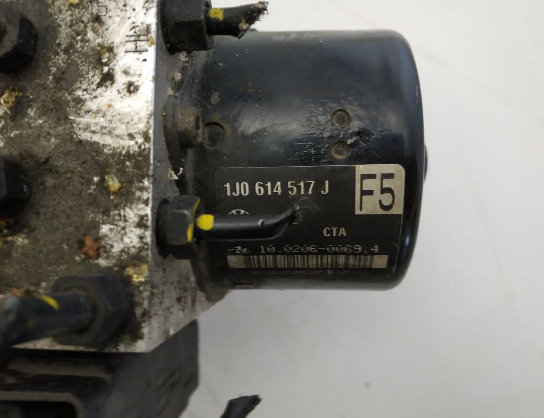 VOLKSWAGEN Golf 5 generation (2003-2009) Абс блок 1J0614517J,1C0907379M 11210207