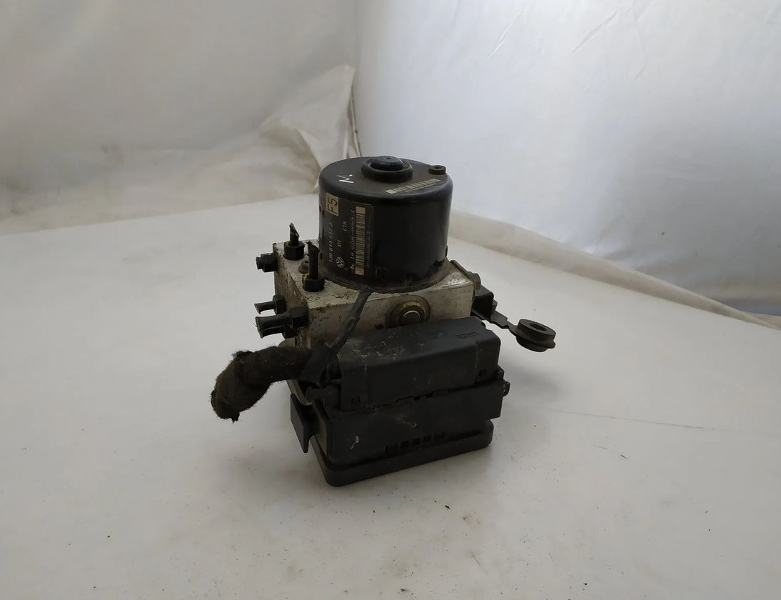 VOLKSWAGEN Golf 5 generation (2003-2009) Абс блок 1J0614517J,1C0907379M 11210207