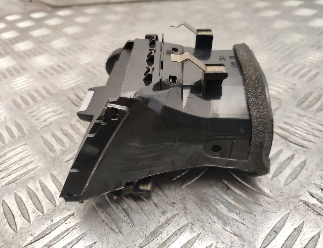 BMW 3 Series F30/F31 (2011-2020) Instrumentu paneļa gaisa kanāli 9346225 14422224