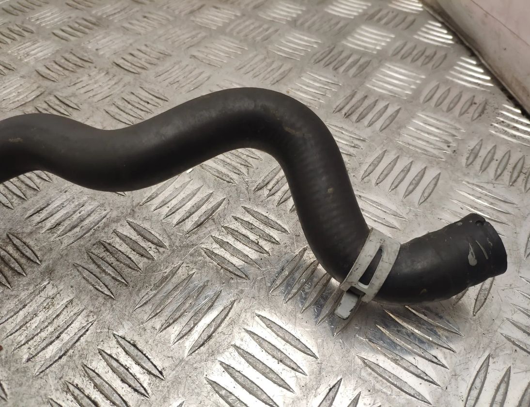 BMW 7 Series F01/F02 (2008-2015) Dzesēšanas šļauka / truba 9119168,64539119168 15801557