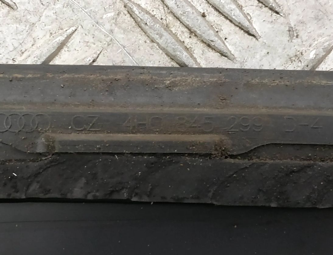 AUDI A8 D4/4H (2010-2018) Aizmugurējais kreisais durvju stikls 4H0845299,E643R000211 17010402