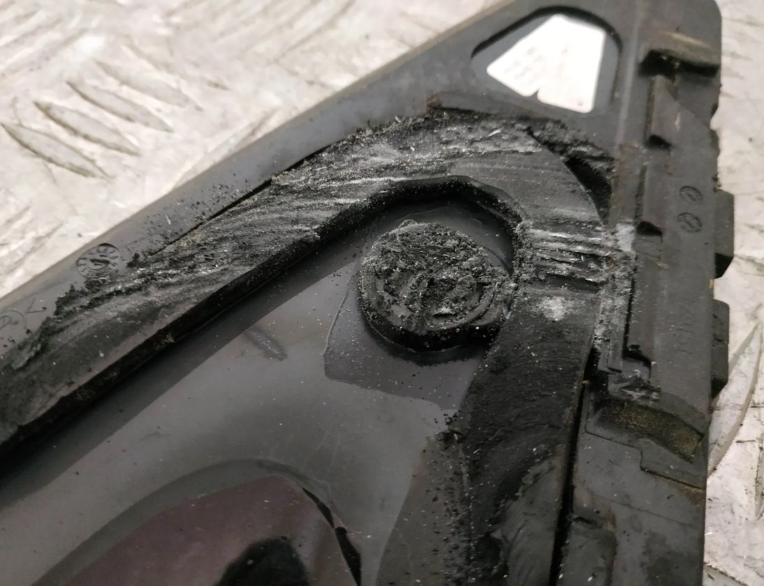 AUDI A8 D4/4H (2010-2018) Aizmugurējais kreisais durvju stikls 4H0845299,E643R000211 17010402