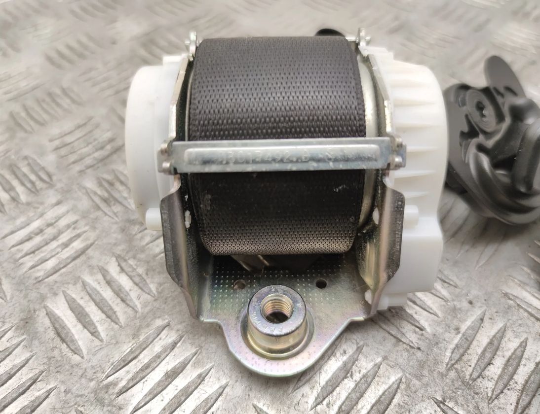 BMW 3 Series E90/E91/E92/E93 (2004-2013) Ремень безопасности передний левый 33059848C,7130277,S19117219 17413017