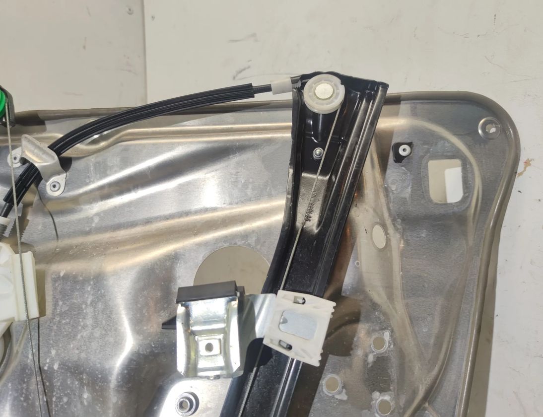 MERCEDES-BENZ C-Class W204/S204/C204 (2004-2015) Стеклоподъемник передней левой двери A20476000734,A2048201902,A2048204102,963757102,A2044400605,A2047200179,A2047202535,A2048210751,A2048901167,A2128203485 17485319