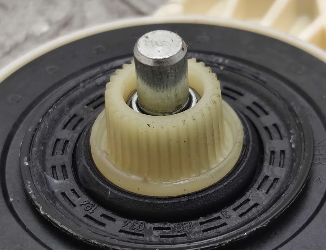 MERCEDES-BENZ C-Class W204/S204/C204 (2004-2015) Маторчик стеклоподъемника передней правой двери A2048200242 17487612