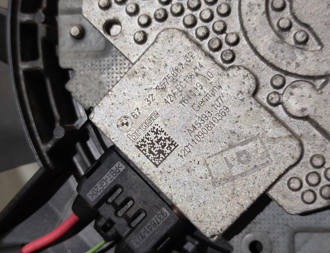 BMW 5 Series F10/F11 (2009-2017) Вентилятор радиатора 7575258,17427575258,8509740,17428509740,7575682 17487992