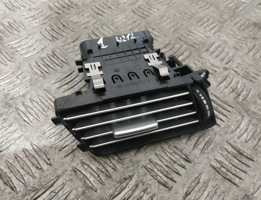 MERCEDES-BENZ E-Class W212/S212/C207/A207 (2009-2016) Dashboard Air Vents A2128300154 17659290