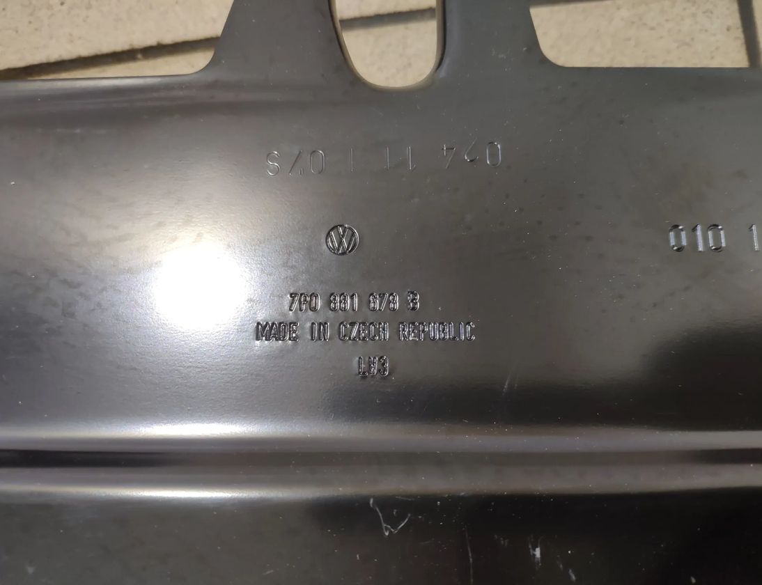 VOLKSWAGEN Touareg 2 generation (2010-2018) Другие детали сиденья 7P0881678B 20200267