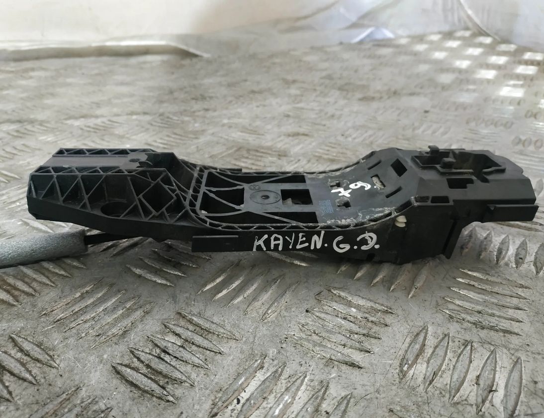 PORSCHE Cayenne 958 (2010-2018) Rear door exterior handle/ bracket 5N0839885H 20332735