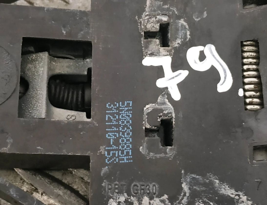 PORSCHE Cayenne 958 (2010-2018) Rear door exterior handle/ bracket 5N0839885H 20332735