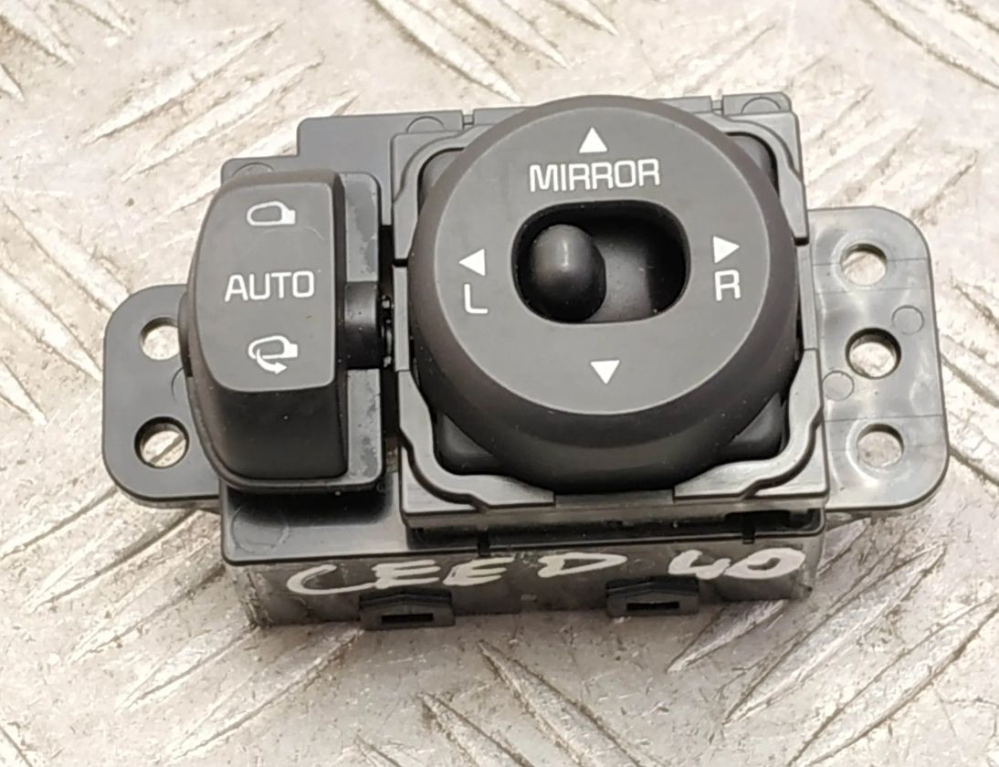 KIA Cee'd 2 generation (2012-2018) Переключатель левого бокового зеркала 49D481-1000,93530-A2050 20394070