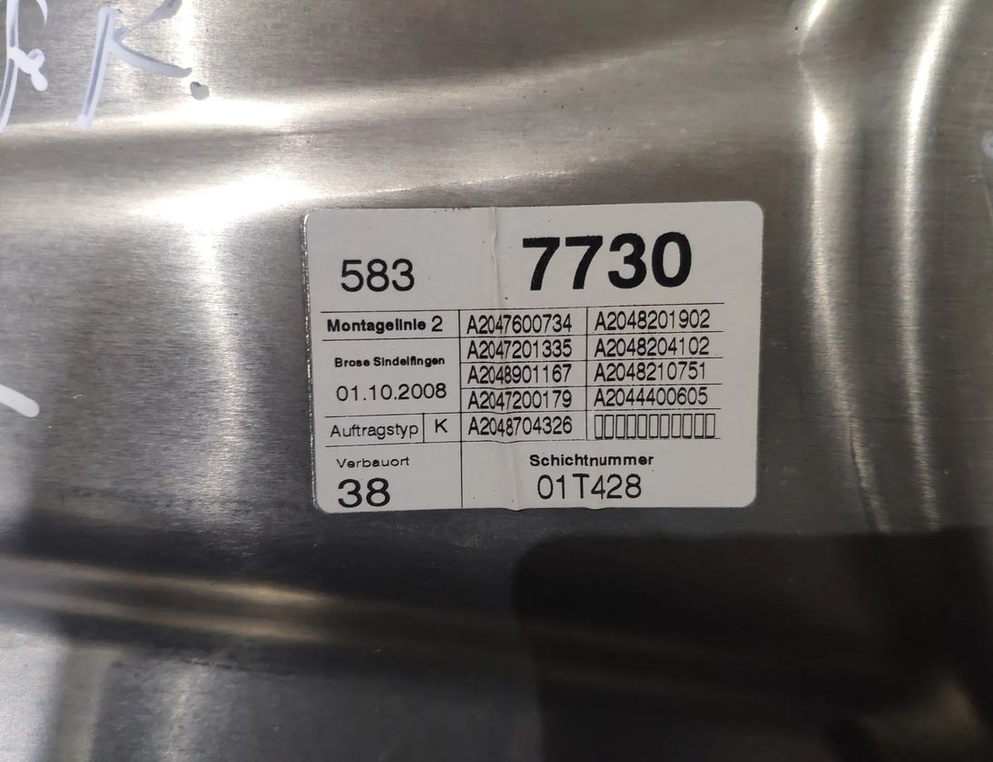 MERCEDES-BENZ C-Class W204/S204/C204 (2004-2015) Priekšējo kreiso durvju logu pacēlājs A2047600734,A2047201335,A2048901167,A2047200179,A2048704326,A2048201902,A2048204102,A204820751,A2044400605,963757102 20580637