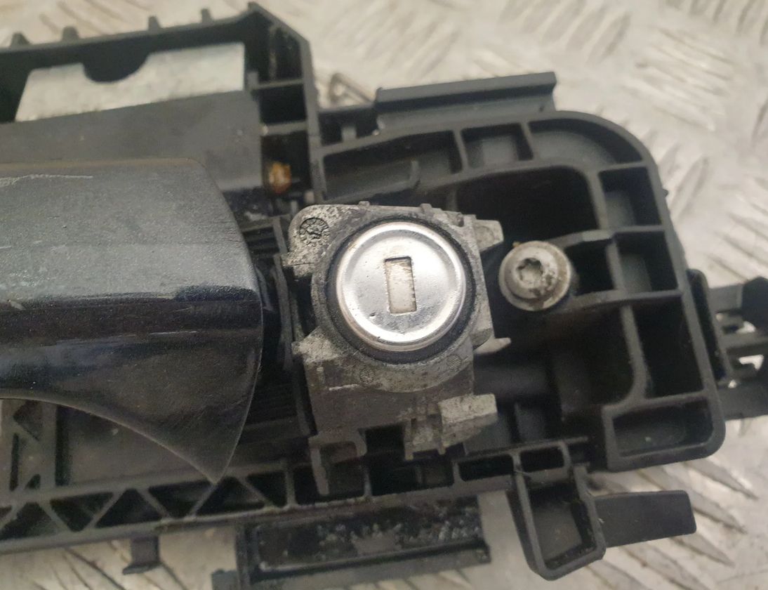 MERCEDES-BENZ C-Class W204/S204/C204 (2004-2015) Front Right Door Exterior Handle A2047602234 20587322