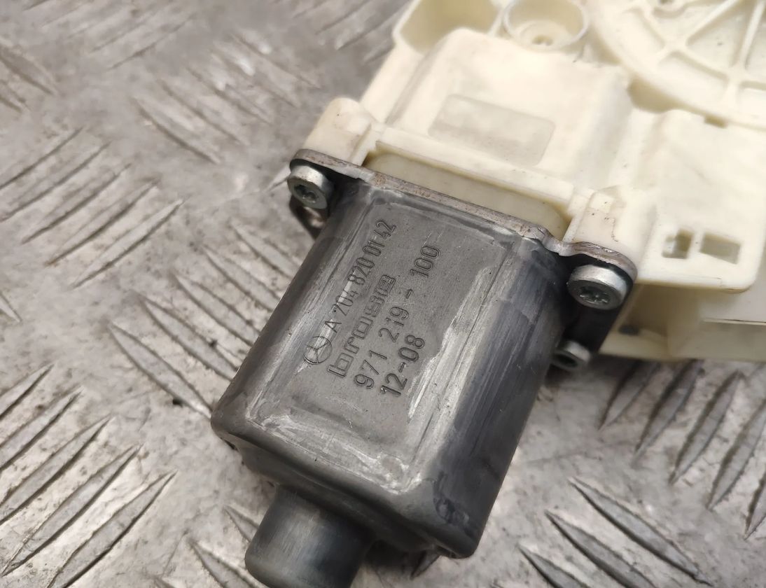 MERCEDES-BENZ C-Class W204/S204/C204 (2004-2015) Маторчик стеклоподъемника передней левой двери A2048200142,0130822503 21439841