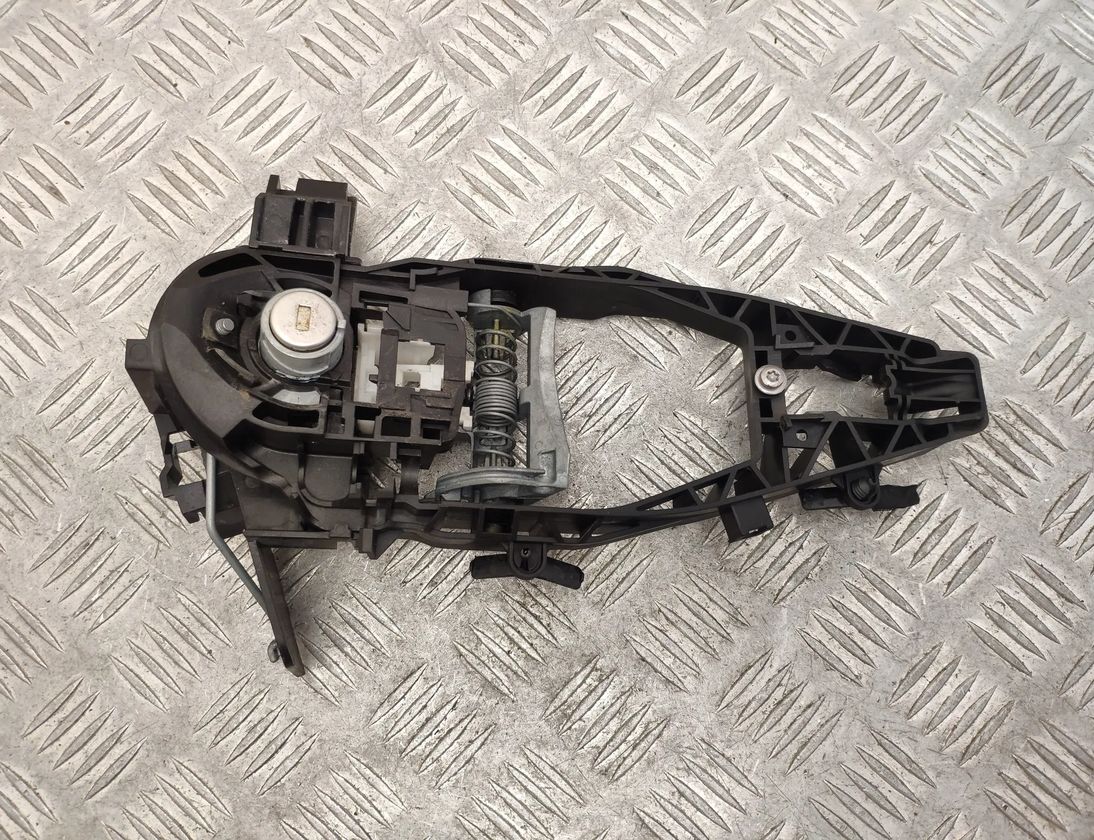 BMW 3 Series G20/G21/G28 (2018-2024) Front Right Door Interior Handle Frame 9881778 21561646