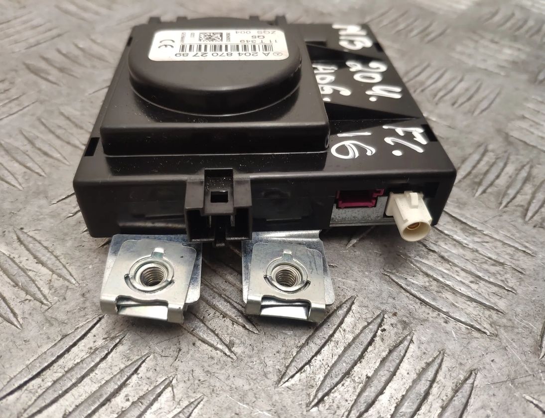 MERCEDES-BENZ C-Class W204/S204/C204 (2004-2015) Antenas pastiprinātājs A2048702789 21637775