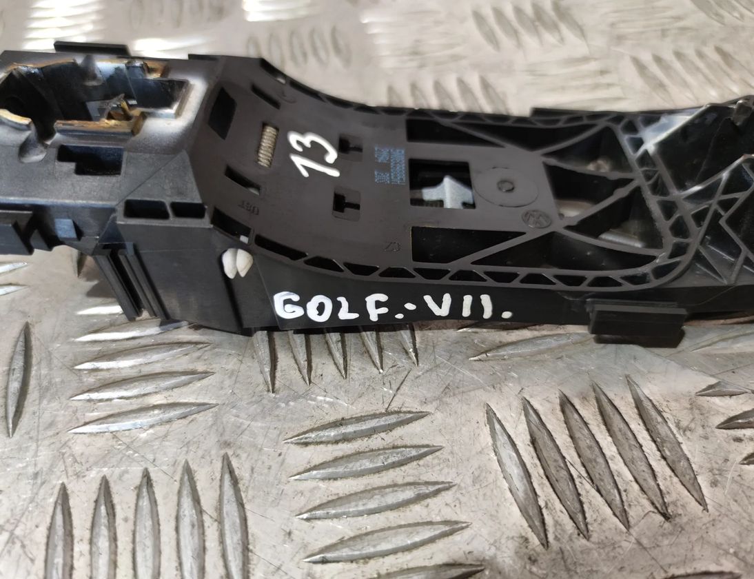 VOLKSWAGEN Variant VII TDI (2014-2024) Aizmugurējo labo durvju iekšējā roktura rāmis / kronšteins 5N0839885H,5N0837017E 24135865