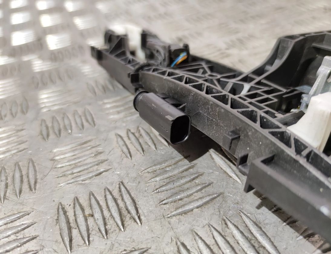 MERCEDES-BENZ GLE W166 (2015-2018) Front Left Door Interior Handle Frame A2047602534 24509680