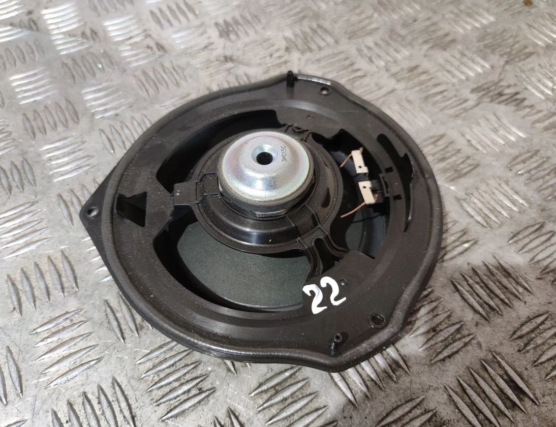 MERCEDES-BENZ C-Class W204/S204/C204 (2004-2015) Rear Right Door Sound Speaker A2049062401 25092287