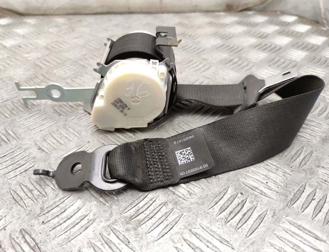 BMW 5 Series F10/F11 (2009-2017) Aizmugurējā labā drošības josta 33061254,34075808,9163237 26009757