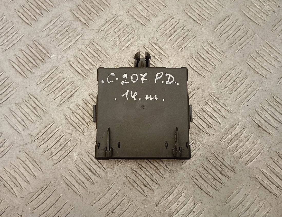 MERCEDES-BENZ E-Class W212/S212/C207/A207 (2009-2016) Front Right Door Control Unit A2129006518 31567928