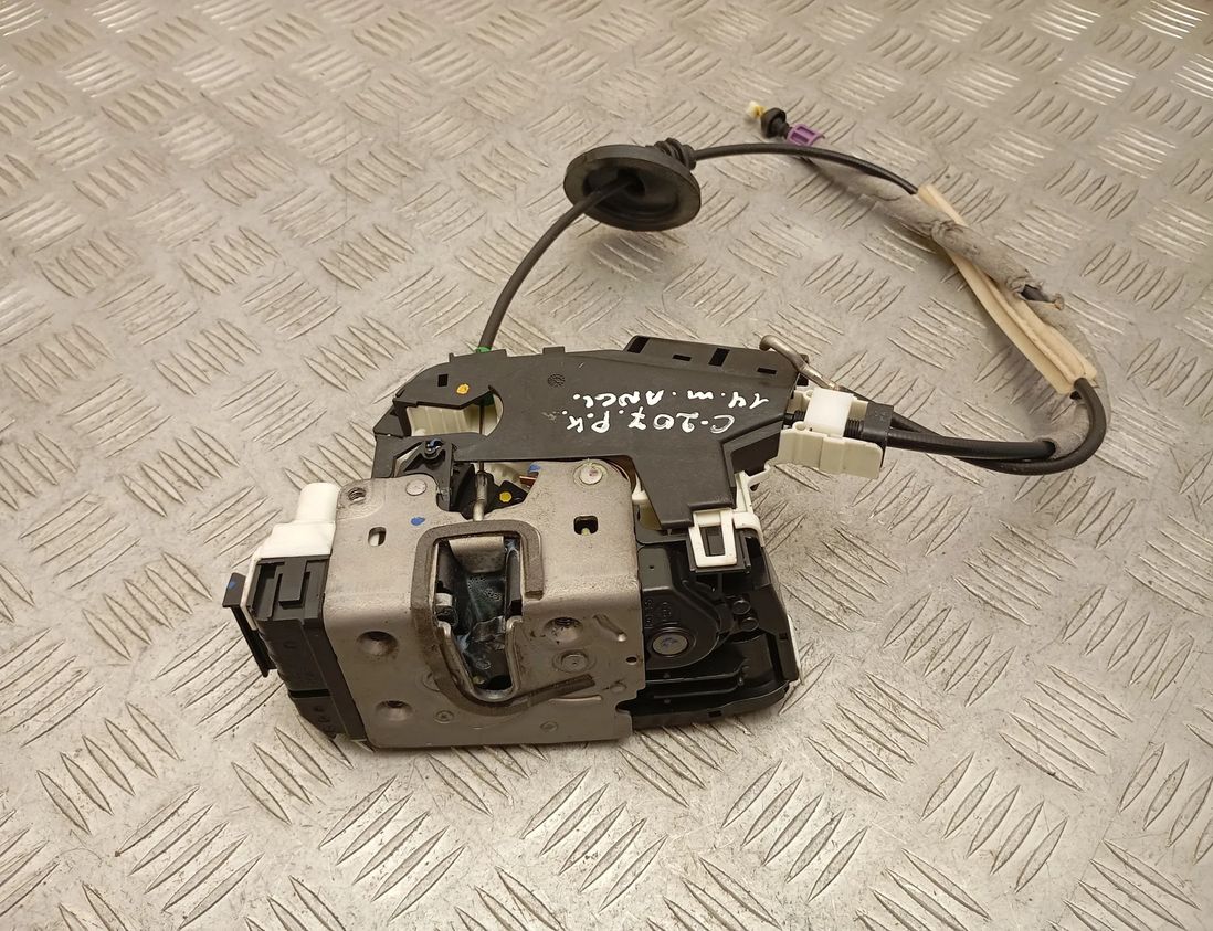 MERCEDES-BENZ E-Class W212/S212/C207/A207 (2009-2016) Front Left Door Lock A0997200735,A2077604240 31568355