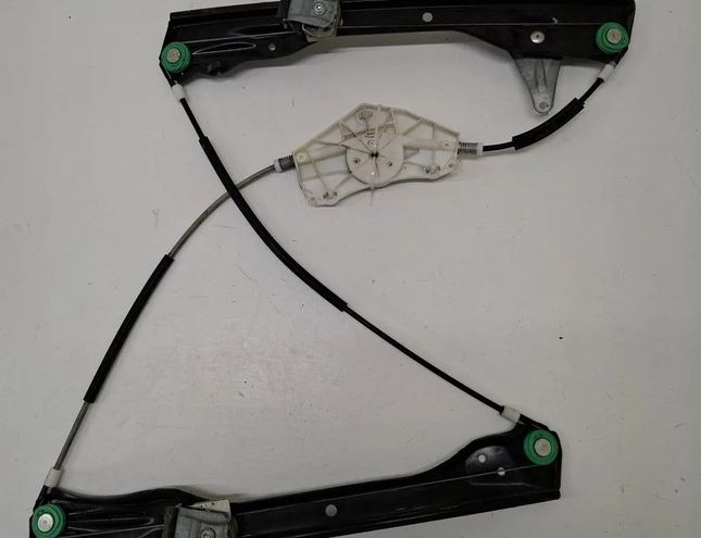 VOLKSWAGEN Passat B6 (2005-2010) Priekšējo labo durvju logu pacēlājs 980874101 30440119