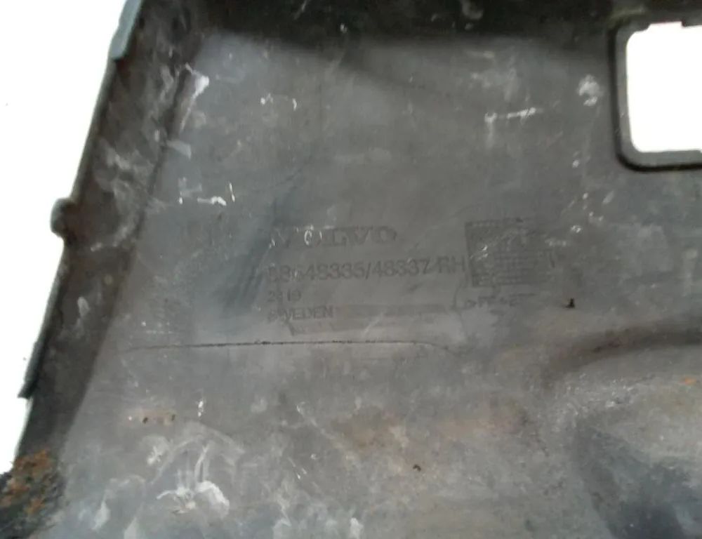 VOLVO XC90 1 generation (2002-2014) Front Bumper Right Corner 08648335 31776593
