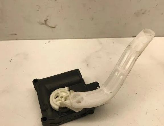 AUDI A6 C6/4F (2004-2011) Air flap motor 4E0820511,0132801369,4F0820511B,CZ1168803710 32208886