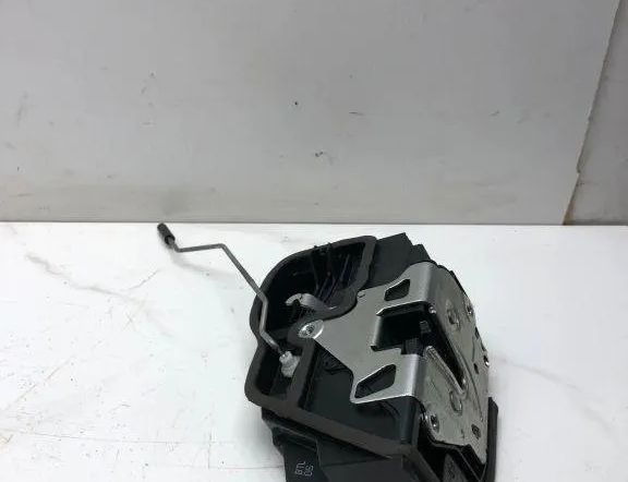 BMW 5 Series F10/F11 (2009-2017) Замок задней левой двери 720214E,A053702 32210357