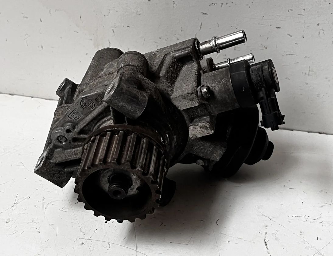 DACIA Sandero 2 generation (2013-2020) Degvielas sūknis 0445010704,H8201434847,1501161413 23199111