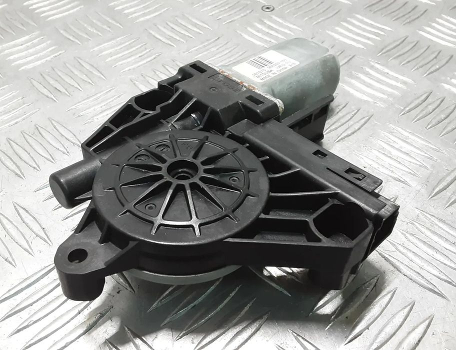 VOLVO V40 2 generation (2012-2020) Front Left Door Window Regulator Motor 966269103 28384178