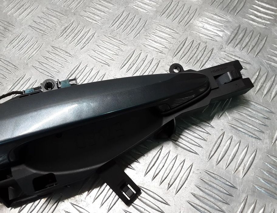 BMW X5 E70 (2006-2013) Kreisās puses bīdāmo durvju ārējais rokturis 7184659 28388245