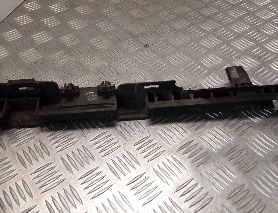 MERCEDES-BENZ E-Class W211/S211 (2002-2009) Radiatora gaisa novirzītājs 0477902903 28403133