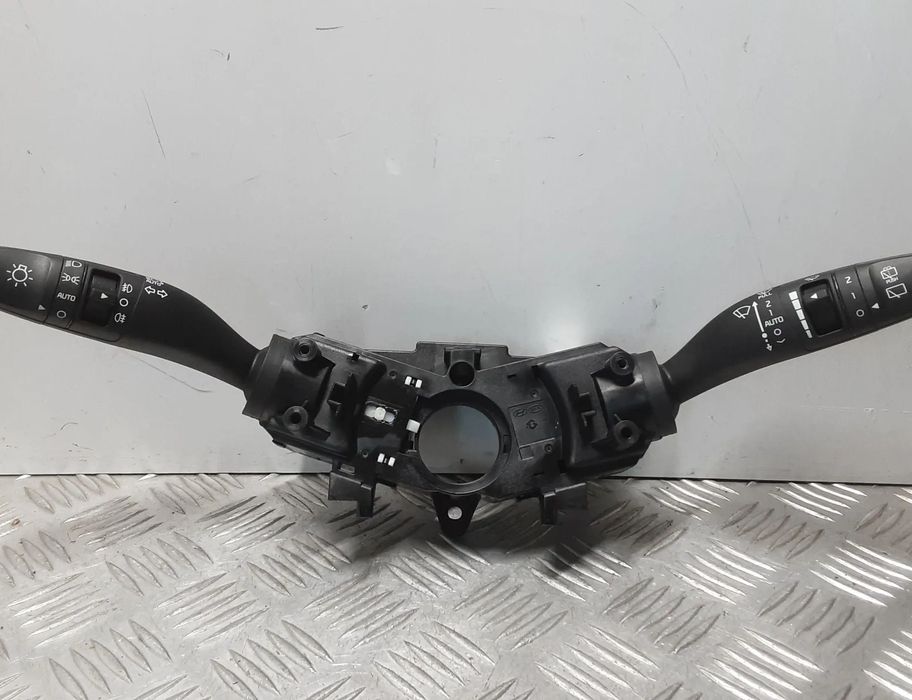 KIA Sportage 4 generation (2016-2022) Подрулевой переключатель 93404D9962 28412824