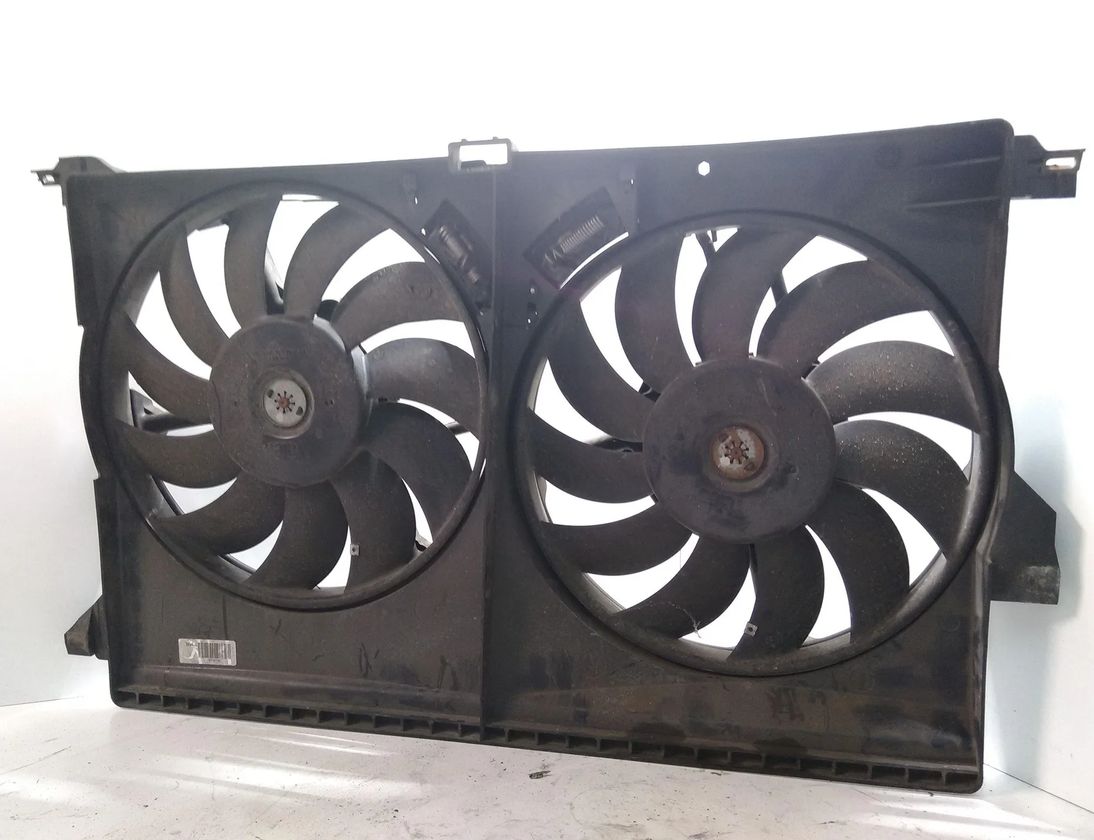 OPEL Vectra C (2002-2005) Dzinēja dzesēšanas ventilators/difuzors 874678E 28415986