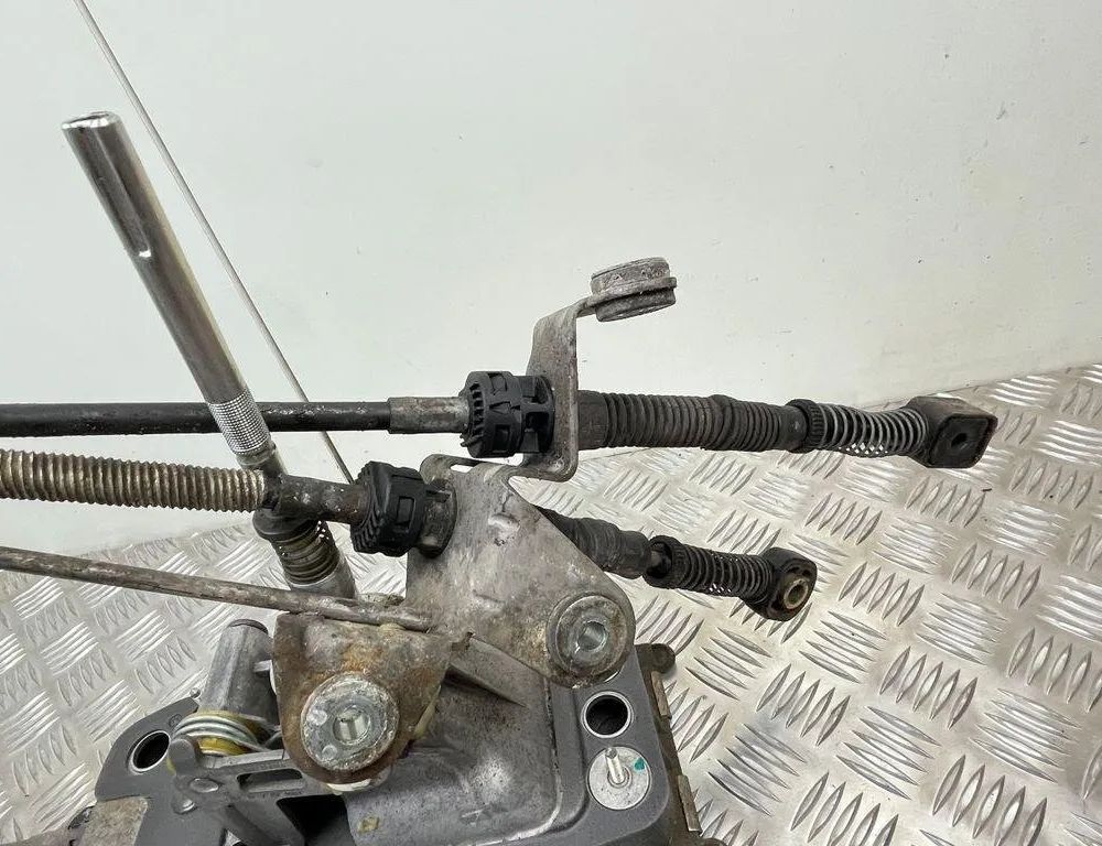 AUDI TT 8J (2006-2014) Gear Shifting Mechanism 8J0711049F 31235511