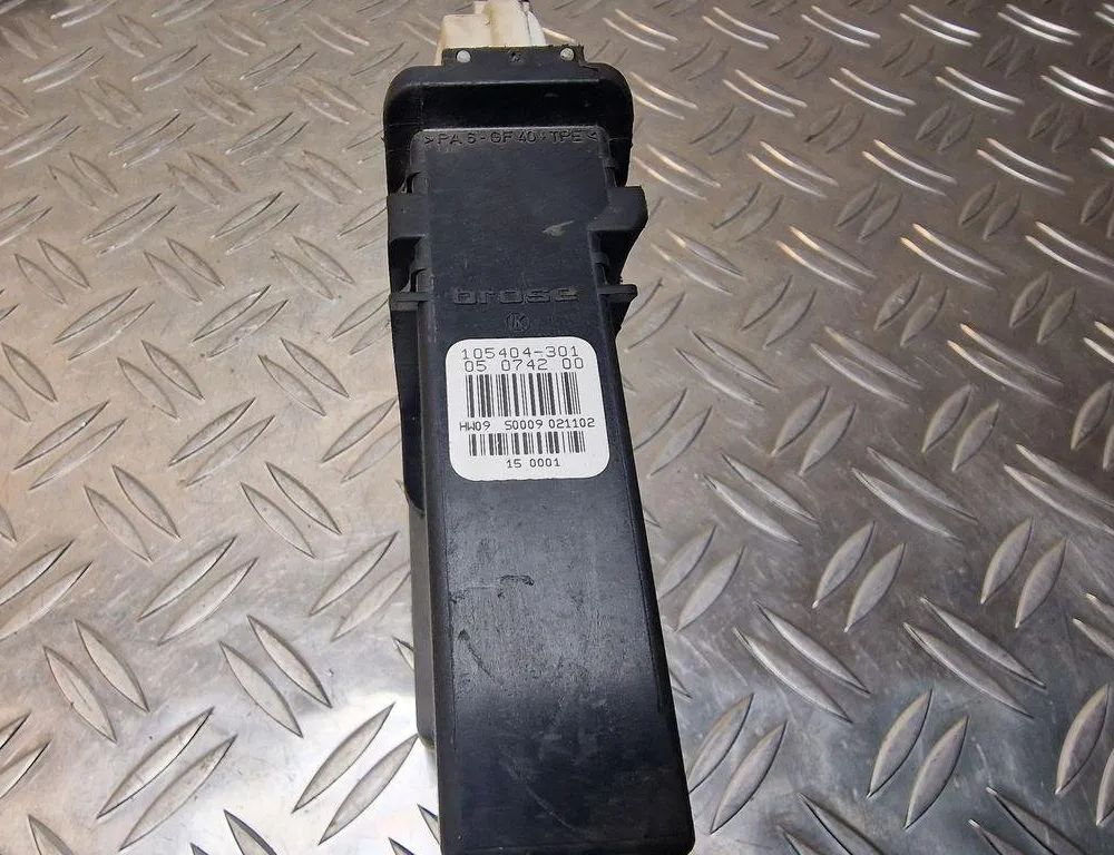 VOLKSWAGEN Golf 7 generation (2012-2024) Маторчик стеклоподъемника передней левой двери 1C1959801A,105404301 31236175