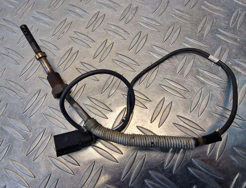 VOLKSWAGEN Variant VII TDI (2014-2024) Exhaust gas temperature sensor 03G906088AN 31236219