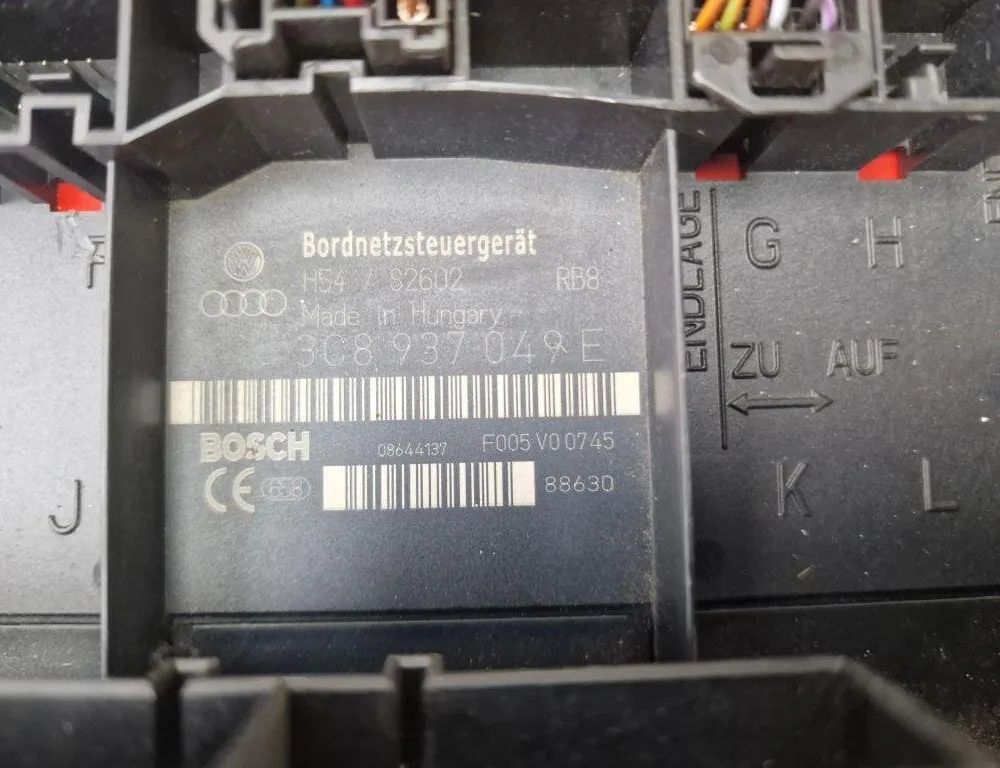 VOLKSWAGEN Passat B6 (2005-2010) Comfort Control Unit 3C8937049E 31236660