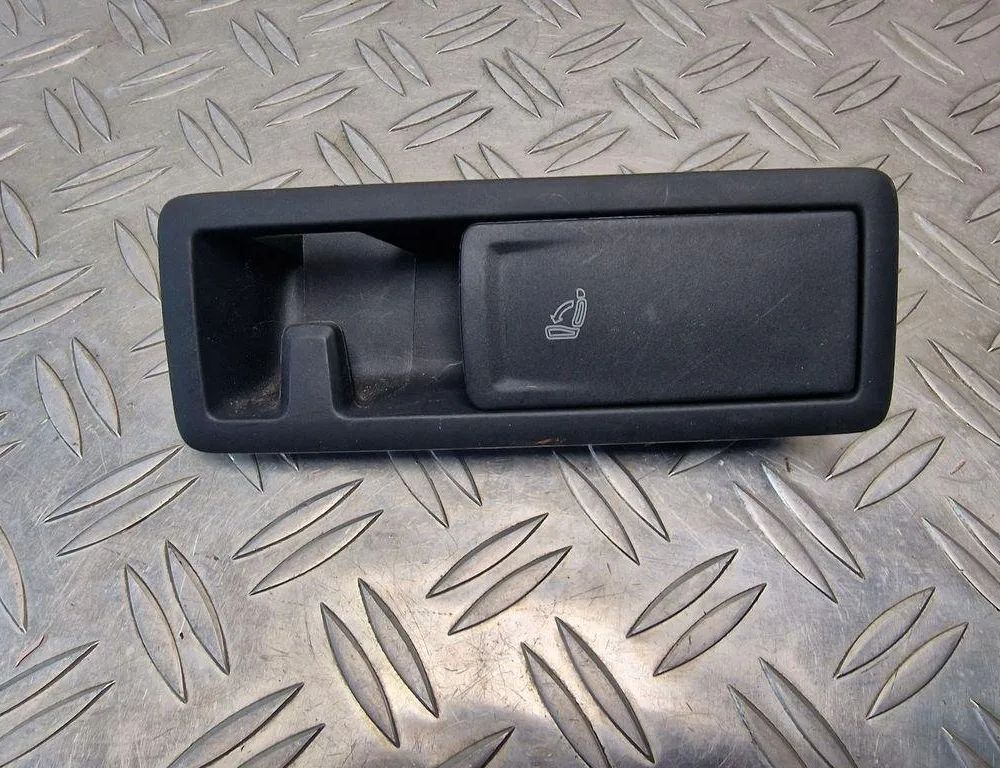 VOLKSWAGEN Variant VII TDI (2014-2024) Другие внутренние детали 5G0885671E 31237077