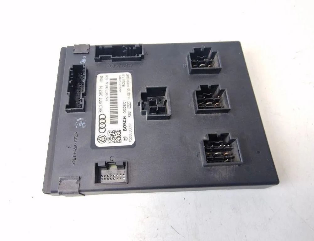 AUDI A4 B5/8D (1994-2001) Komforta vadības bloks 8K0907063N 31242363