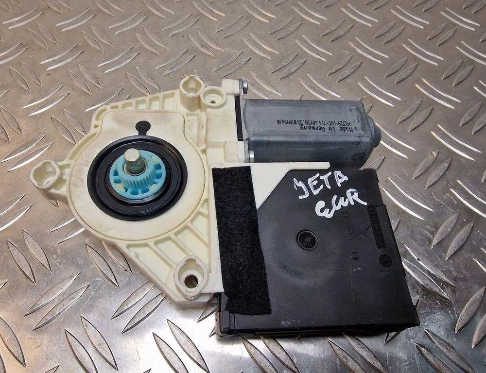 VOLKSWAGEN Jetta 3 generation (1992-1998) Front Left Door Window Regulator Motor 1K0959792G,1K5837402P 31242544