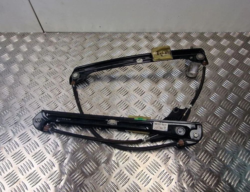 VOLKSWAGEN Golf 8 generation (2019-2023) Стеклоподъемник задней левой двери 5G4837462H 31244497