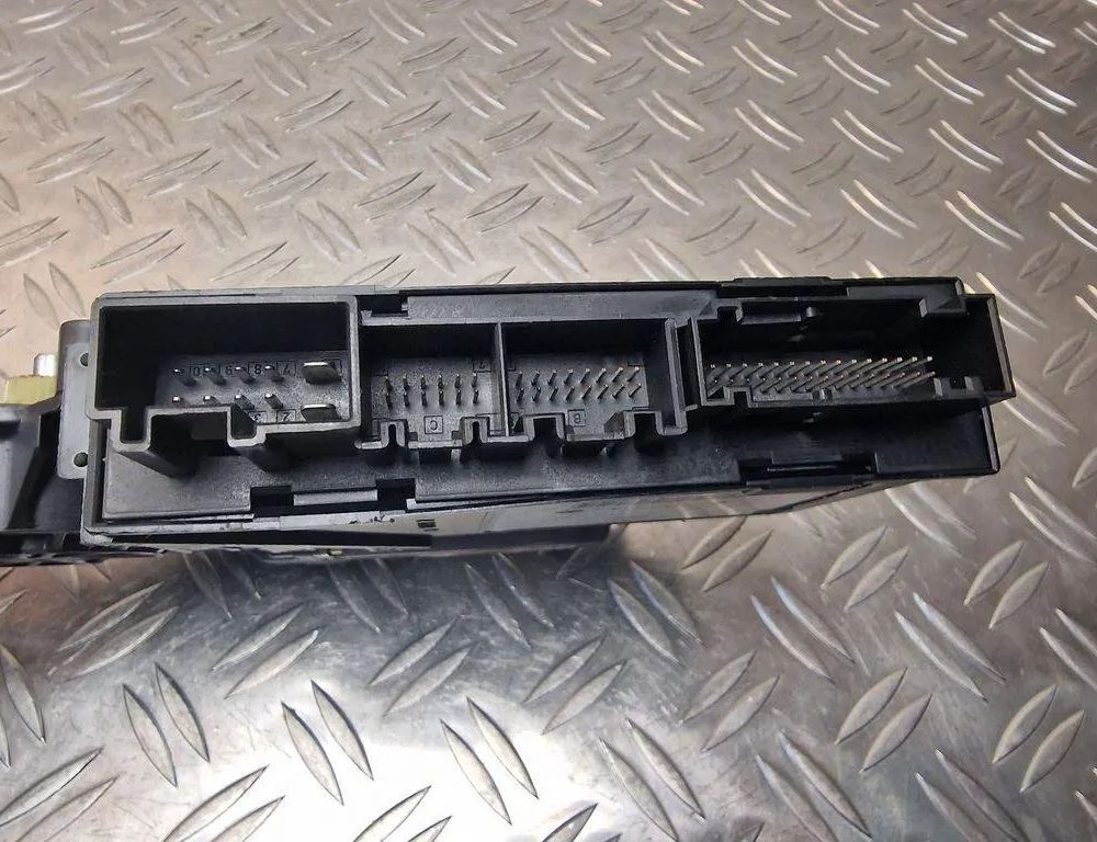 VOLKSWAGEN Touareg 1 generation (2002-2010) Front Left Door Window Regulator Motor 3D1959792,0130821765 31245259