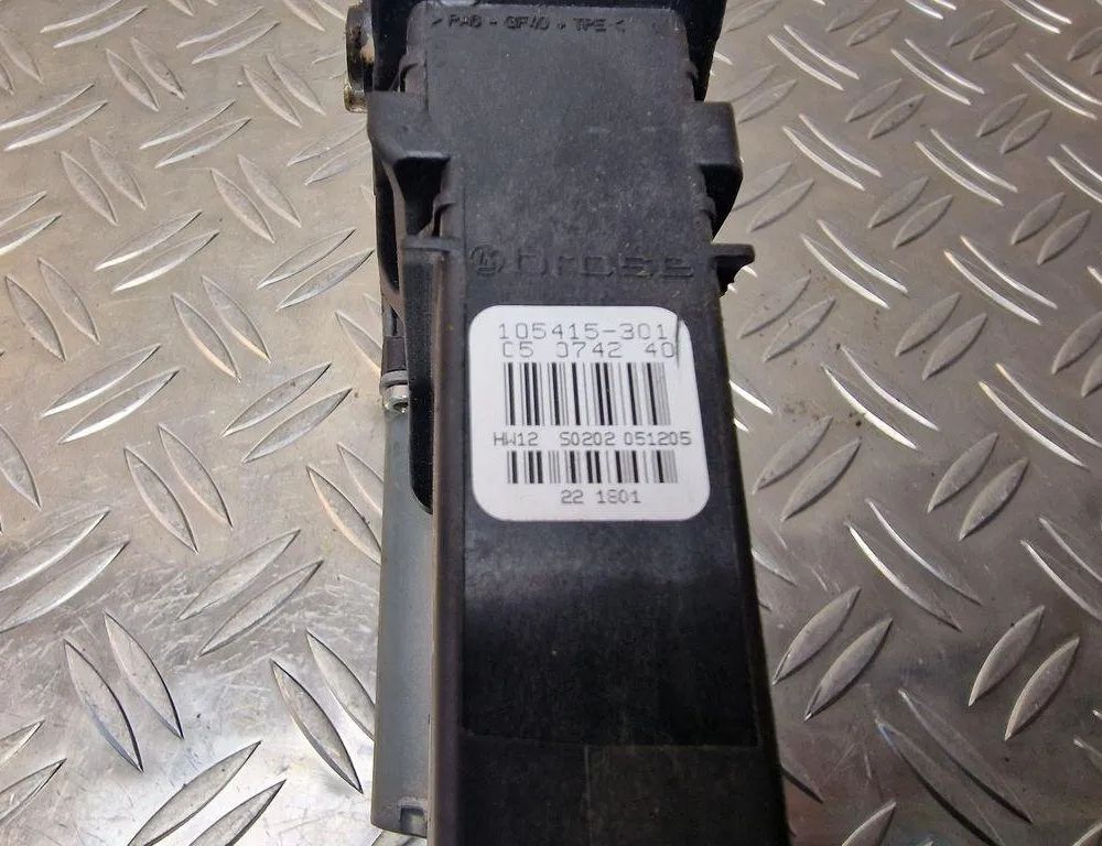 SKODA Superb 2 generation (2008-2015) Front Right Door Window Control Motor 1C1959802,105415301 31247126