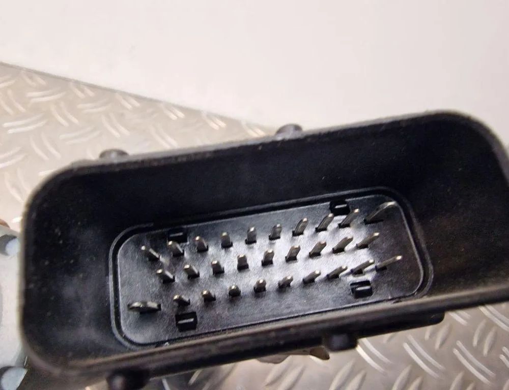 SKODA Superb 2 generation (2008-2015) Front Right Door Window Control Motor 1C1959802,105415301 31247126