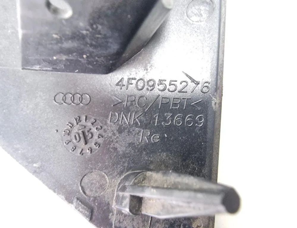 AUDI A6 C8/4K (2018-2024) Left Side Headlamp Washer Cover Cap 4F0955276 31249158