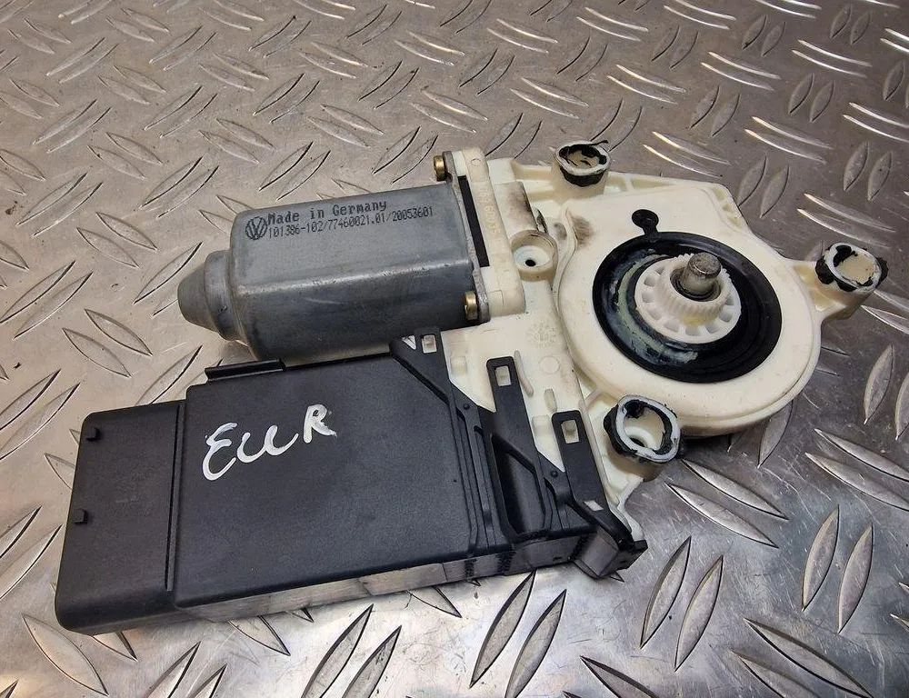 VOLKSWAGEN Golf 7 generation (2012-2024) Маторчик стеклоподъемника передней левой двери 1C1959802A,9776105415301 31253926